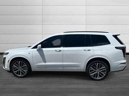 Certified 2024 Cadillac XT6 Sport w/ LPO, Floor Liner Package AWD/4WD image 2