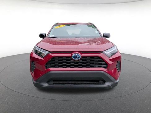 Used 2024 Toyota RAV4 LE AWD/4WD image 9