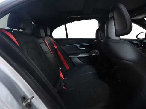 Used 2025 Mercedes-Benz E 53 AMG e 4MATIC Sedan image 17