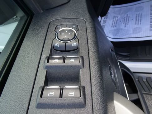 Used 2018 Ford F150 Lariat w/ Equipment Group 502A Luxury image 13