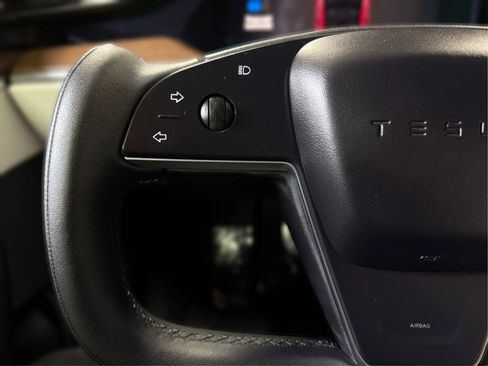 Used 2023 Tesla Model S Standard Range AWD/4WD image 33