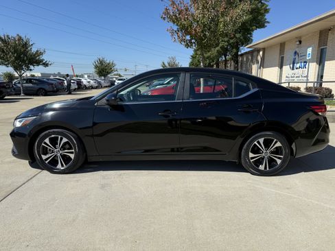 Used 2021 Nissan Sentra SV image 4