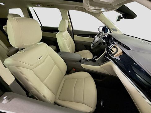 Used 2024 Cadillac XT6 Premium Luxury image 22