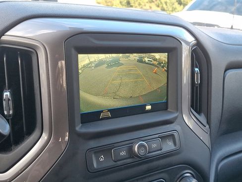 Used 2019 Chevrolet Silverado 1500 Custom w/ Custom Value Package image 27