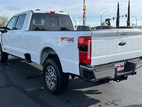 New 2025 Ford F250 Lariat w/ FX4 Off-Road Package image 7