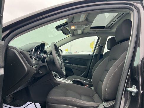 Used 2015 Chevrolet Cruze LT w/ Sun And Sound Package image 11