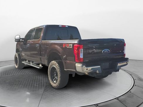 Used 2018 Ford F250 Lariat w/ Lariat Ultimate Package AWD/4WD image 3