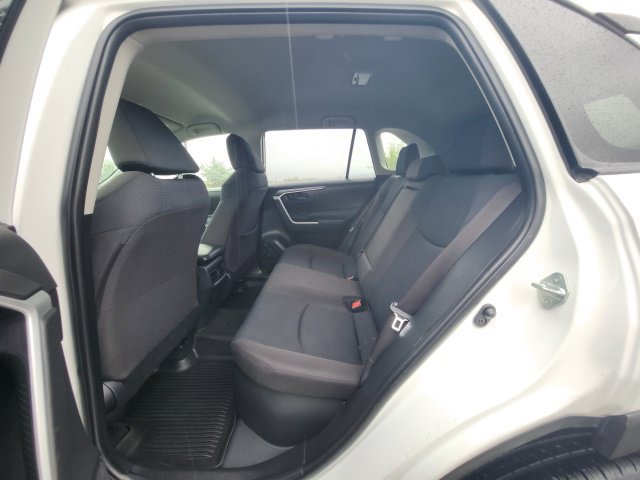Used 2020 Toyota RAV4 LE w/ All Weather Liner Package AWD/4WD image 11
