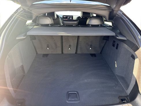 Used 2025 BMW X4 xDrive30i w/ Premium Package image 13