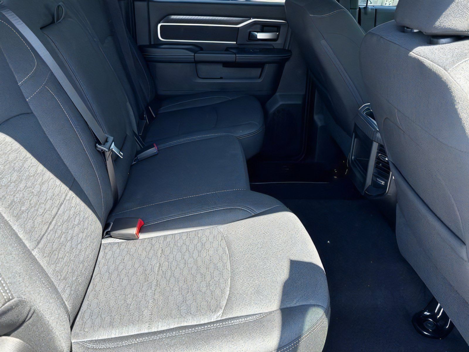 New 2027 RAM 3500 Big Horn AWD/4WD image 30