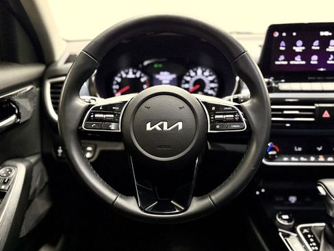 Used 2022 Kia Seltos Nightfall Edition AWD/4WD image 18