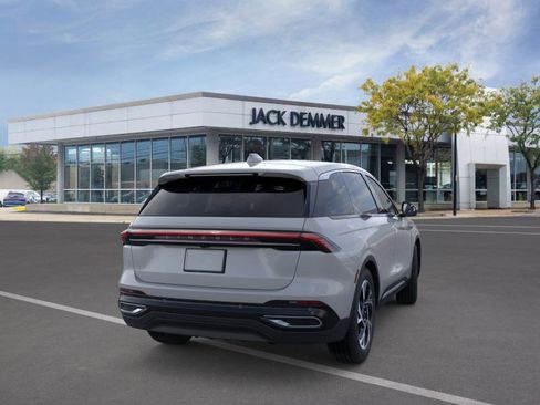 New 2026 Lincoln Nautilus Premier image 8