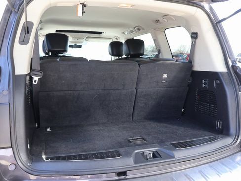 Used 2024 INFINITI QX80 Luxe image 16