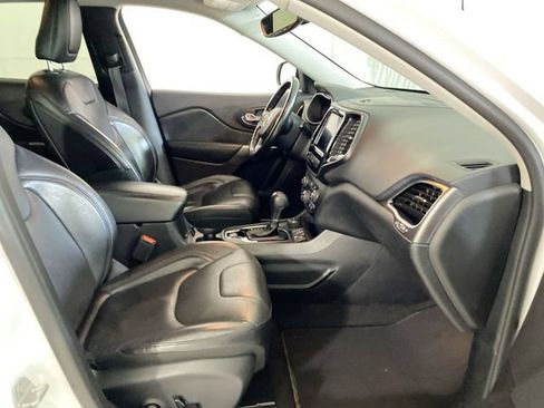 Used 2020 Jeep Cherokee Limited AWD/4WD image 28