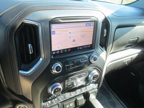 Used 2020 GMC Sierra 2500 Denali w/ Denali Ultimate Package image 30