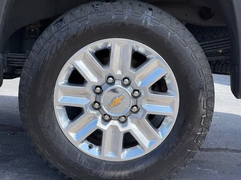 Used 2024 Chevrolet Silverado 2500 High Country AWD/4WD image 12