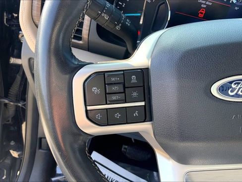 Used 2024 Ford Expedition Limited AWD/4WD image 12