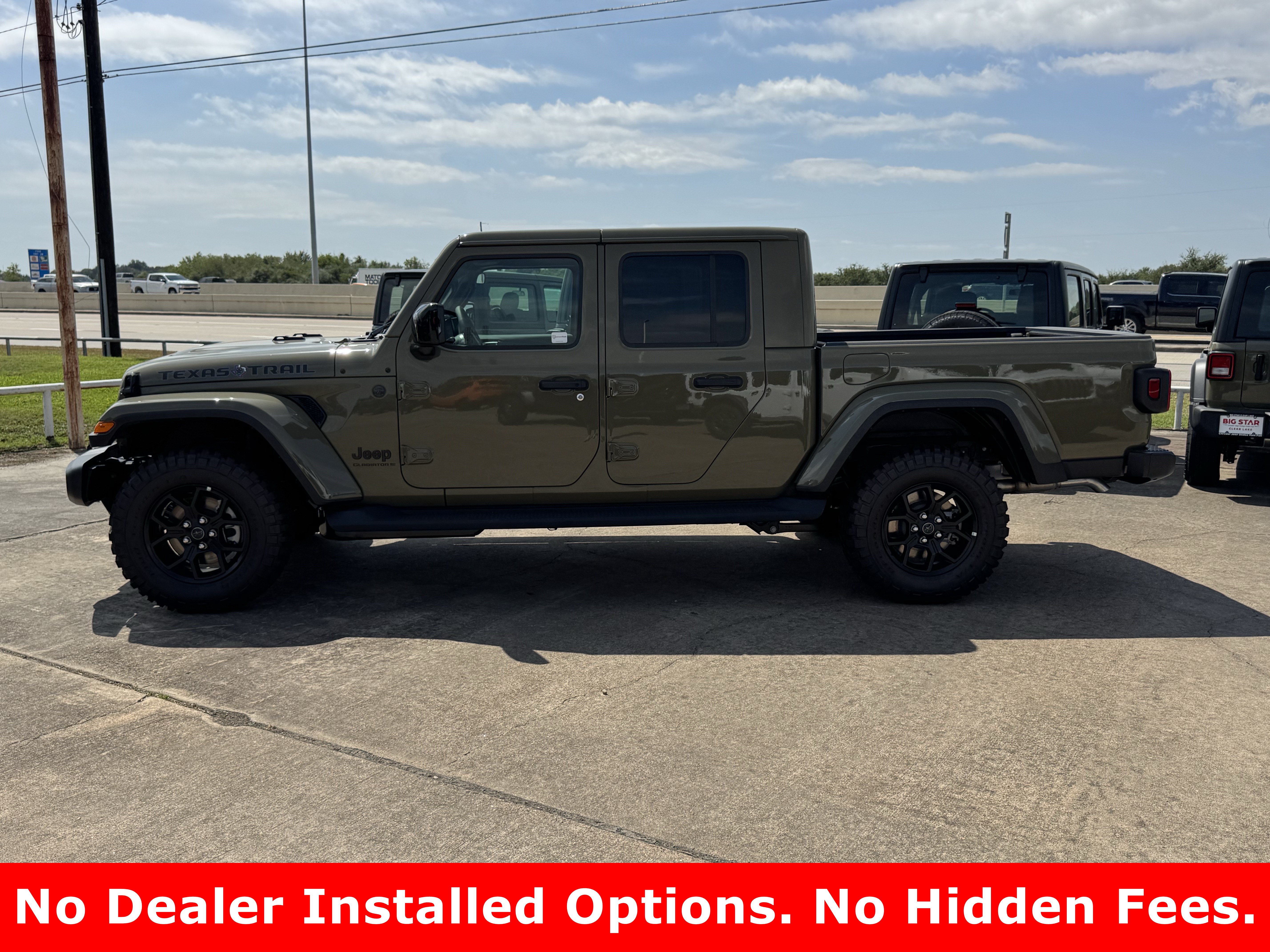 New 2026 Jeep Gladiator Sport AWD/4WD image 3