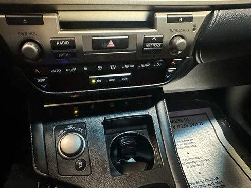 Used 2016 Lexus ES 350 image 16