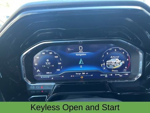 Used 2025 Chevrolet Silverado 2500 LT w/ Convenience Package image 20