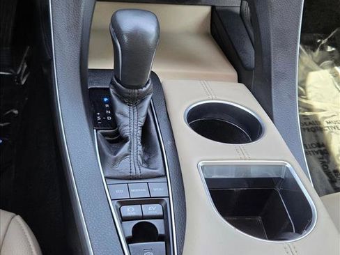 Used 2019 Toyota Avalon XLE w/ Protection Package FWD image 13