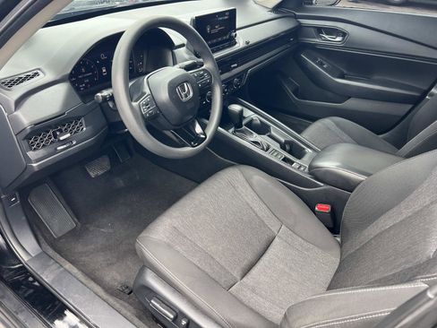 Certified 2023 Honda Accord EX image 5