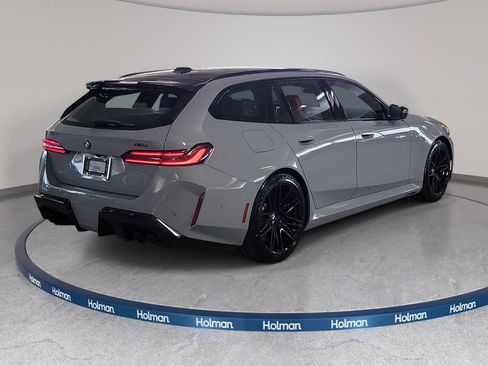 New 2027 BMW M5 Touring AWD/4WD image 4
