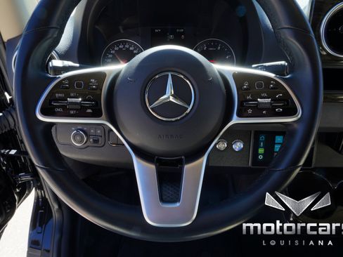 Used 2020 Mercedes-Benz Sprinter 3500 image 33