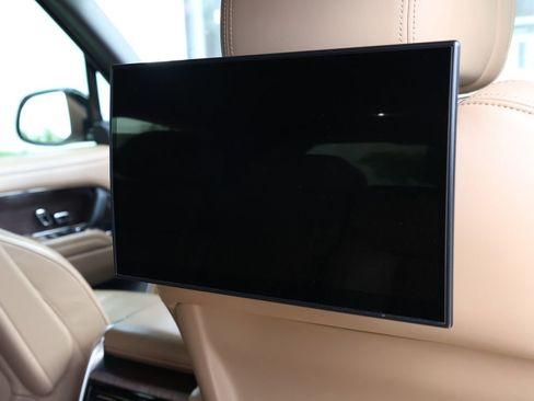 Used 2023 Land Rover Range Rover Long Wheelbase Autobiography image 21