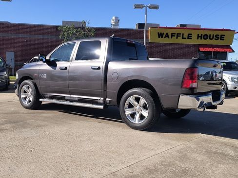 Used 2014 RAM 1500 Big Horn image 4