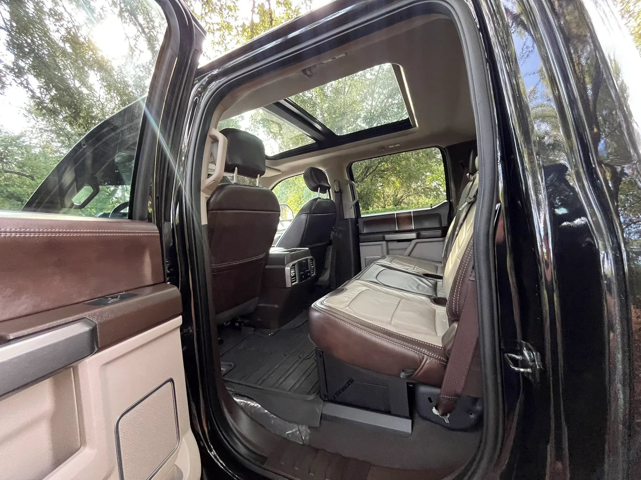 Used 2019 Ford F350 Limited AWD/4WD image 20