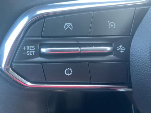 New 2026 Chevrolet Equinox LT w/ Safety and Technology Package FWD image 17