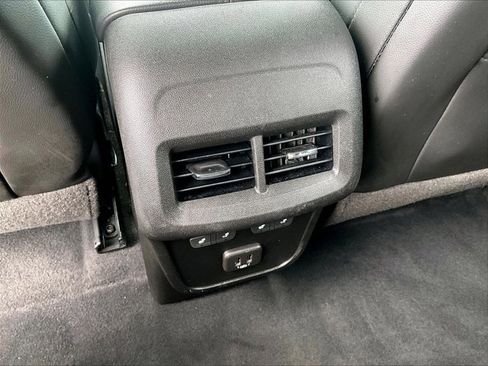 Used 2021 Chevrolet Equinox Premier FWD image 25