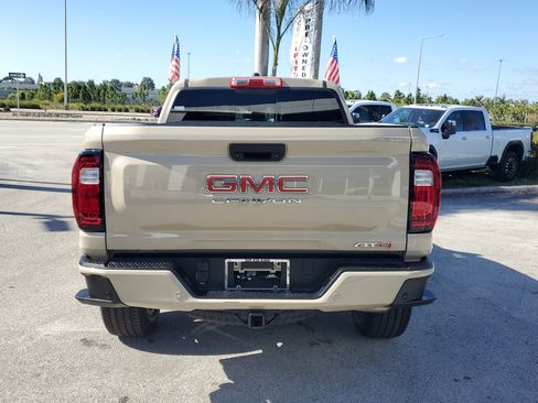 Used 2023 GMC Canyon AT4 w/ AT4 Premium Package image 6