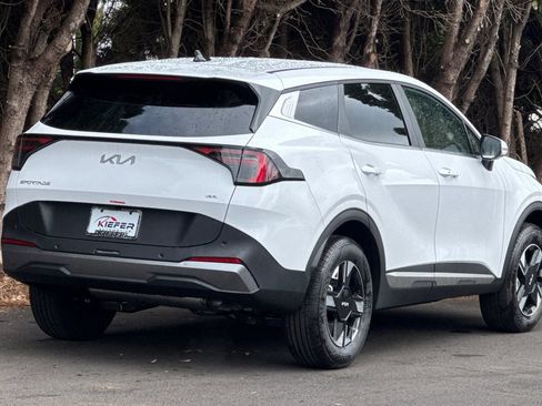 New 2026 Kia Sportage LX w/ LX Convenience Package image 3