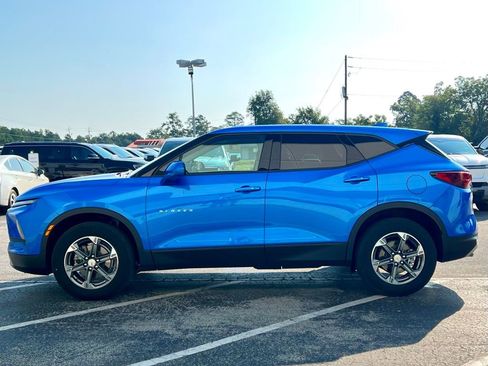 Used 2025 Chevrolet Blazer LT image 9