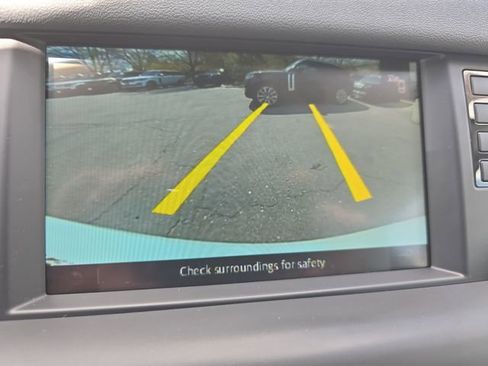 Used 2019 Land Rover Discovery Sport SE AWD/4WD image 26
