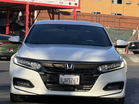 Used 2019 Honda Accord Sport image 4