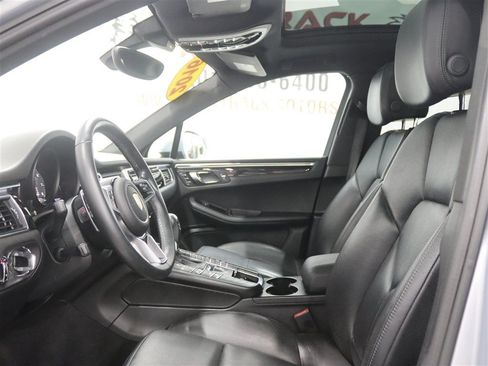 Used 2016 Porsche Macan S AWD/4WD image 12