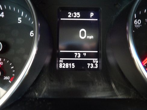 Used 2017 Volkswagen Jetta SE FWD image 31
