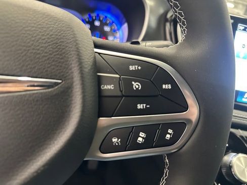 New 2026 Chrysler Pacifica Select image 31