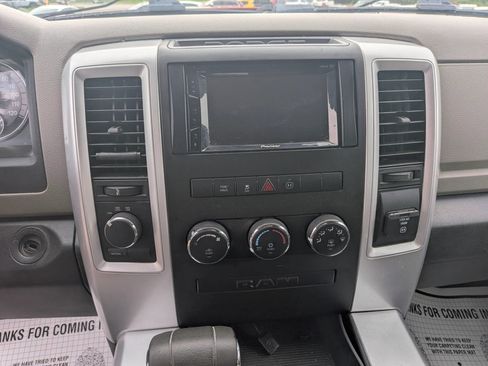Used 2011 RAM 1500 Classic SLT w/ Remote Start & Security Group AWD/4WD image 26