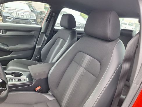 Used 2023 Honda Civic Sport image 11