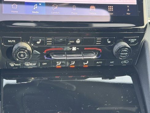 New 2025 Jeep Grand Cherokee L Limited image 22