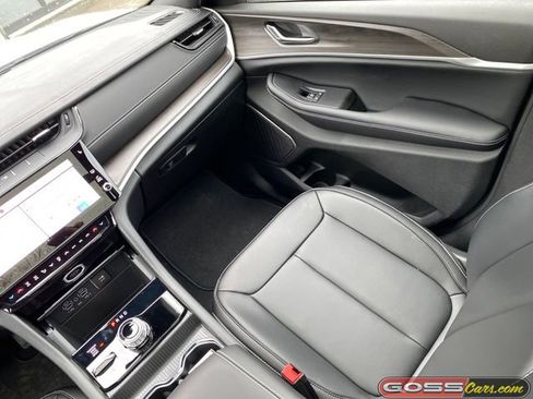 New 2026 Jeep Grand Cherokee Limited image 17