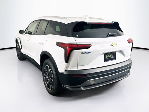 Used 2025 Chevrolet Blazer EV LT AWD/4WD image 5