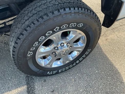 Used 2024 RAM 2500 Big Horn w/ Sport Appearance Package AWD/4WD image 17