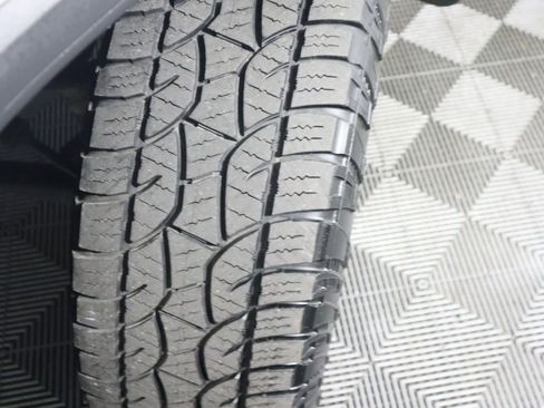 Used 2018 GMC Sierra 1500 SLT AWD/4WD image 23