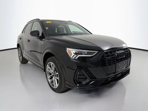 Used 2023 Audi Q3 2.0T Premium w/ Black Optic Sport Package AWD/4WD image 1