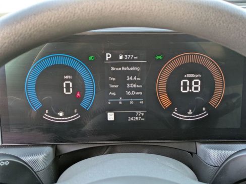 Used 2025 Hyundai Sonata SEL FWD image 22